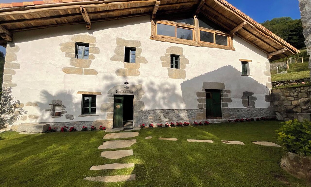 Albiztur Cottage | 16th century Basque Cottage near San Sebastián