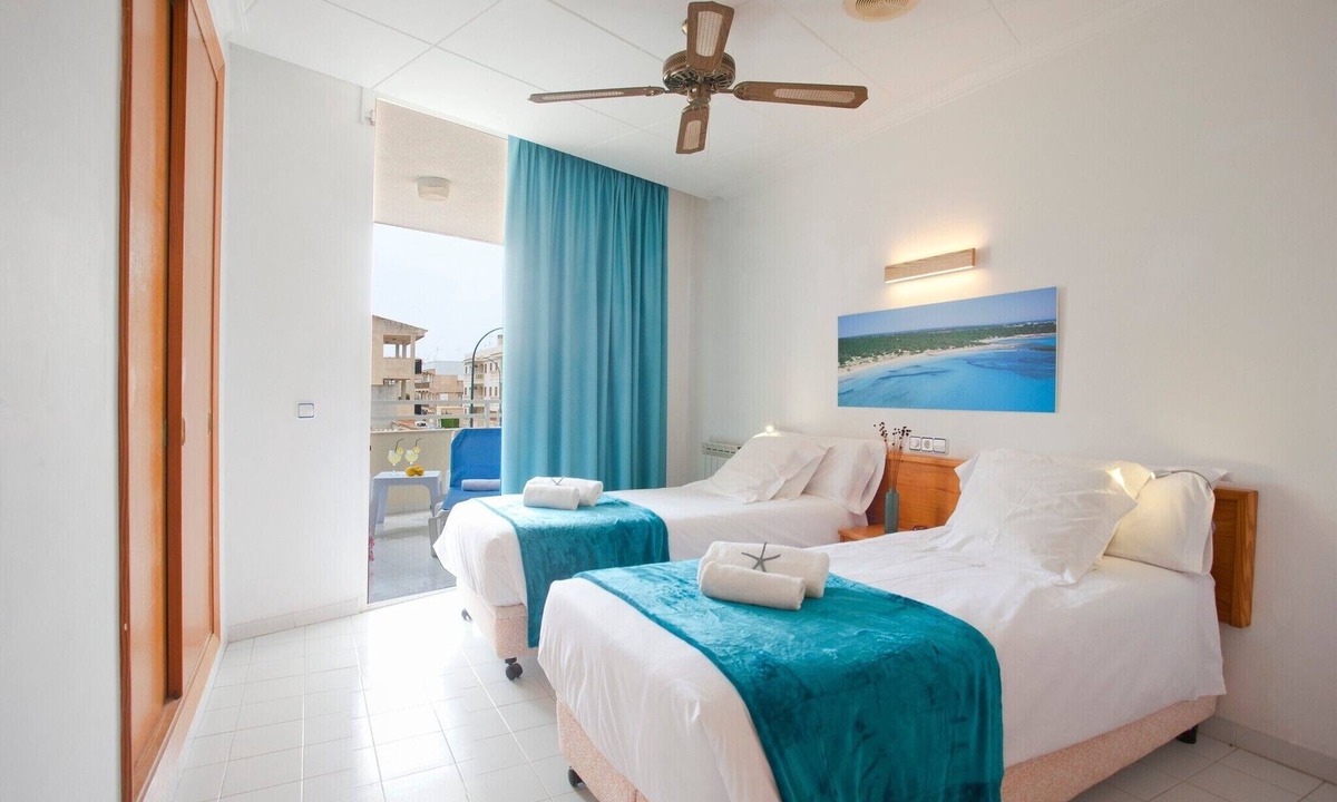 Colonia Sant Jordi Apartment | Apartment "Es Trenc 1 Colonia de Sant Jordi" with Balcony, Wi-Fi & Air Conditioning