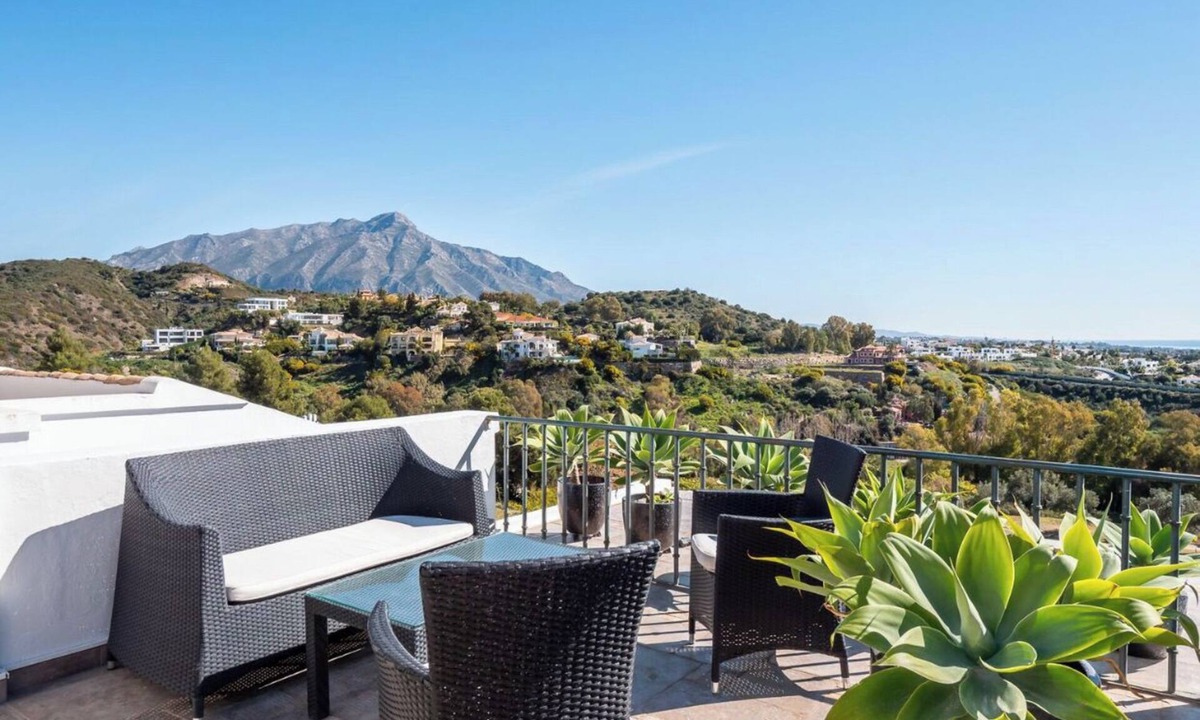 Benahavis House | Beautiful house at La Quinta Golfclub , 10 min beach, ocean and mountain view