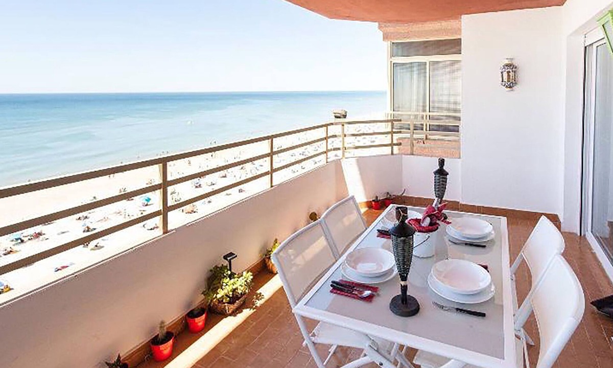 Sector D - Dehesa de las Marismillas Apartment | Brand-new loft, right on the beach with a pool, in Matalascañas