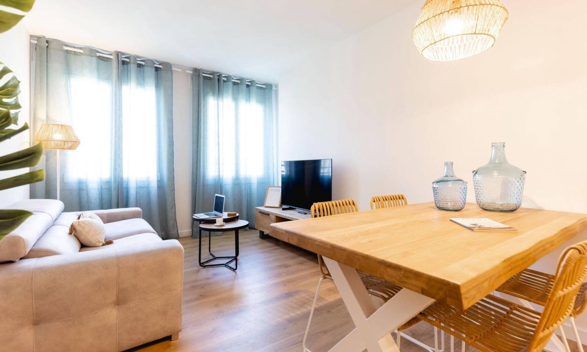 el Mercadal Apartment | Bravissimo Tarlà, 2-bedroom apartment in Girona center