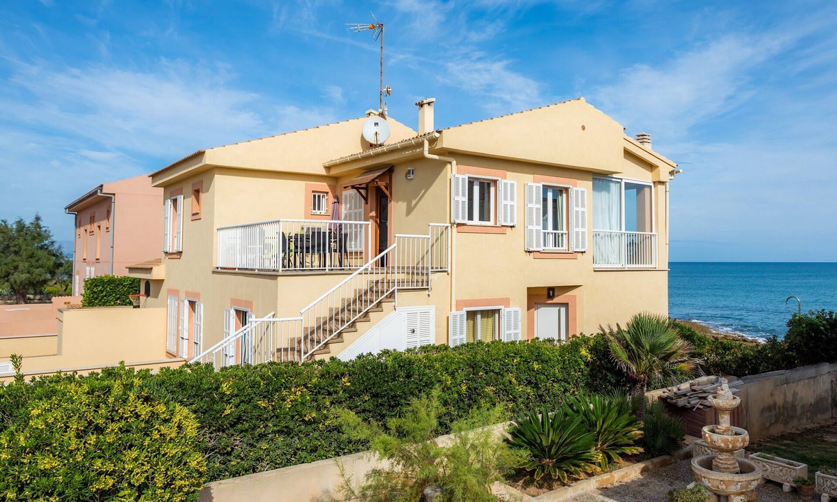 Son Serra de Marina House | "Casa Calma" in First Line to the Sea with Wi-Fi & Balcony