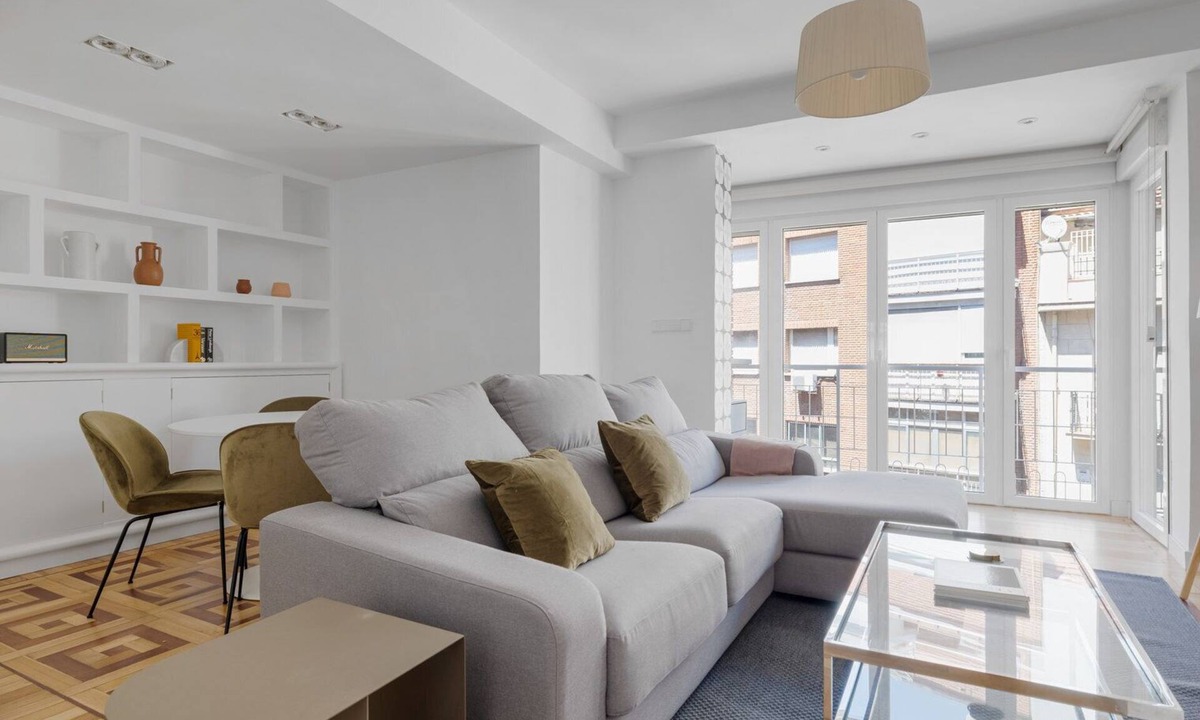Lista Apartment | Chic Lista 2BR w/Doorman, in Barrio de Salamanca, by Blueground