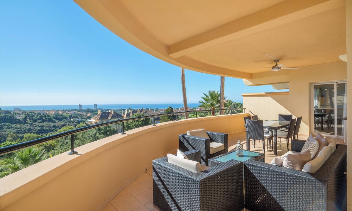 Elviria Apartment | Elveria hills excellent views