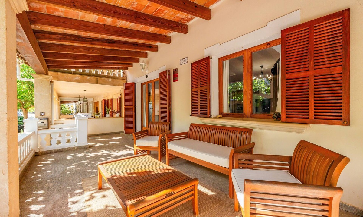 Llucmajor House | Holiday Home 'Ca'n Pep' with Sea Views, Wi-Fi and Air Conditioning
