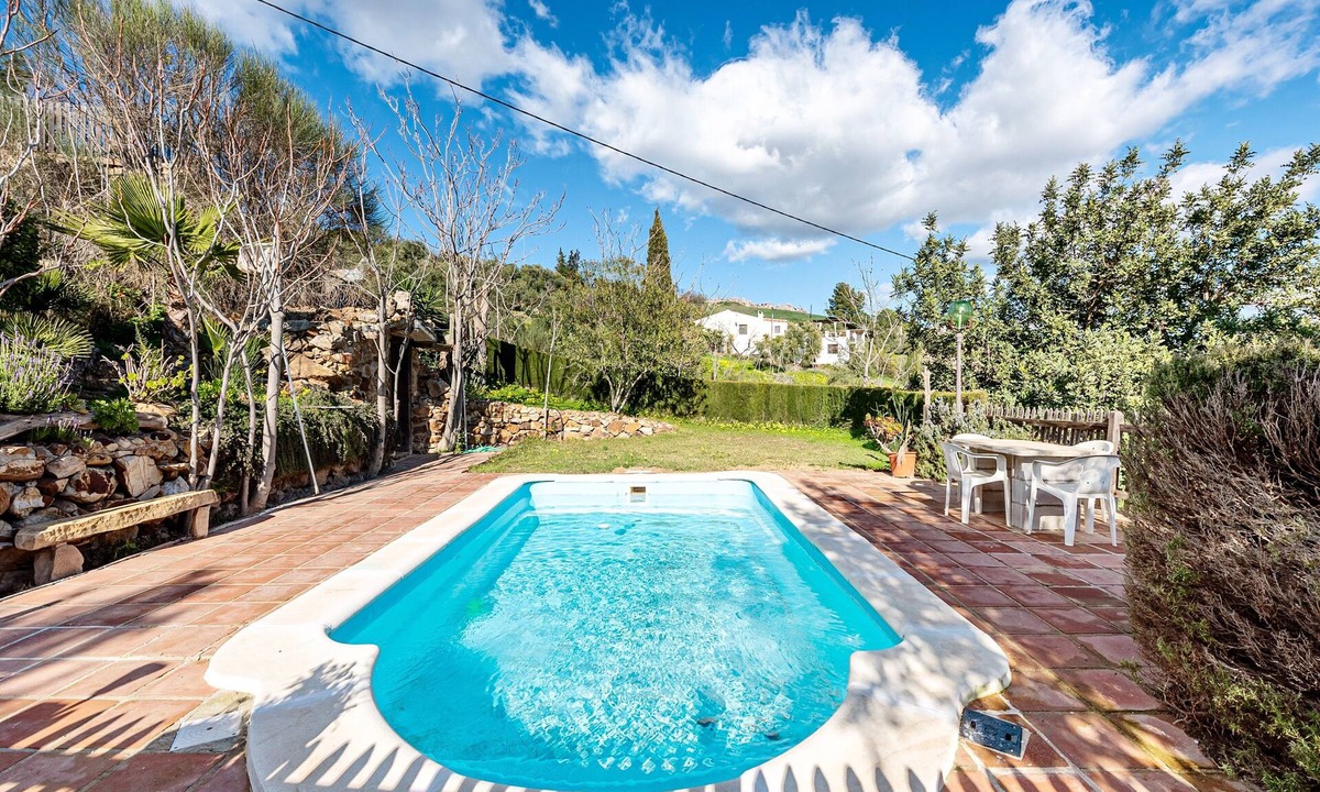 Antequera House | Holiday Home 'Casa Rural Villa Campito' with Mountain View, Private Pool and Wi-Fi