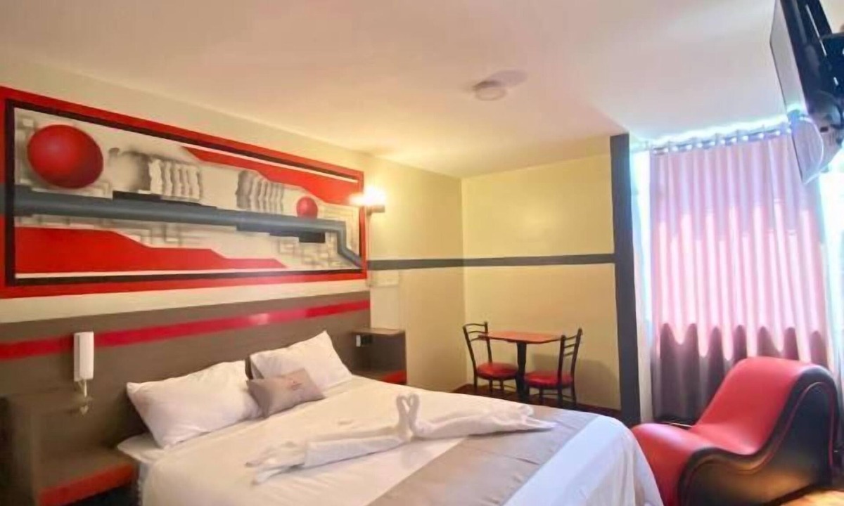 Distrito de Comas Hotel | HOSTAL BERMUDAS