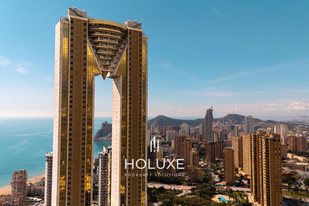 Cala Apartment | Intempo by Holuxe - 176 - 17th floor