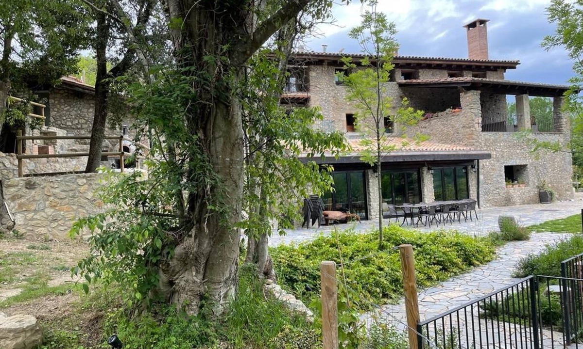 Sant Feliu de Pallerols Cottage | Más Campassol - an ecological farmhouse with soul.