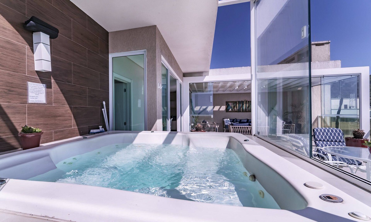 Mariscal Apartment | Oceanfront Duplex with Hot Tub