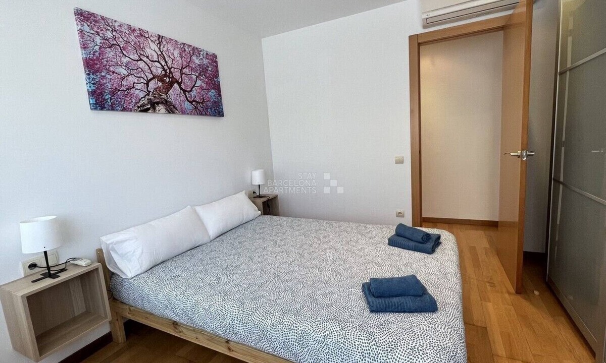 El Guinardo Apartment | Spacious and bright apartment in Maragall