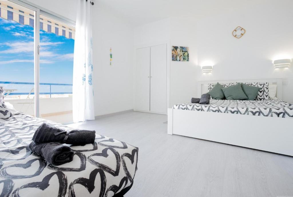 Playa Paraiso Apartment | Sunset Studio Tenerife
