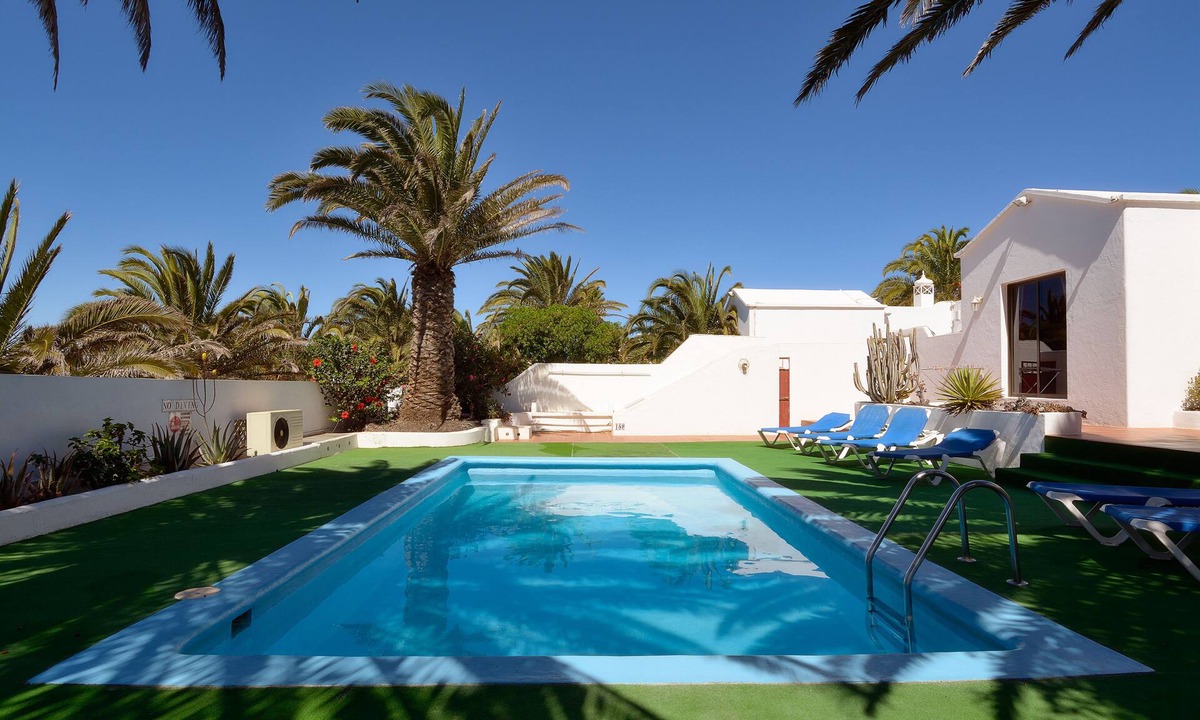Nazaret House | Villa with Private Pool, Secluded Gardens, Sea View