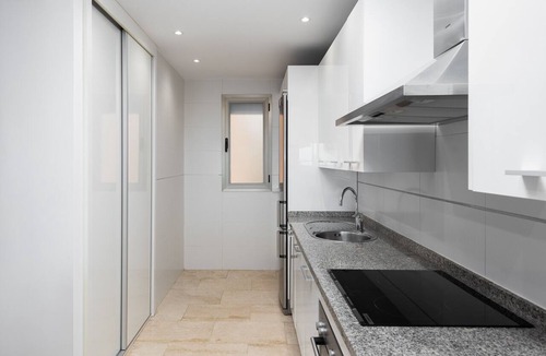 New Golden Mile Apartment | 2BR Apartment with Sea Views in Benahavis
