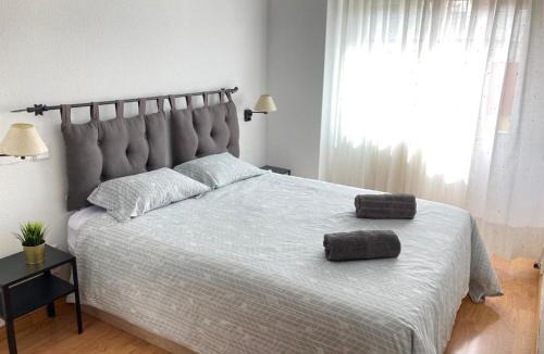San Diego Apartment | Apartamento grande, 2 dormitorios, garaje gratis