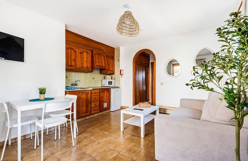 Cala Blanca Apartment | Apartment 100 m from the Sea, Terrace, Community Pool, 1 Bedroom, A/C