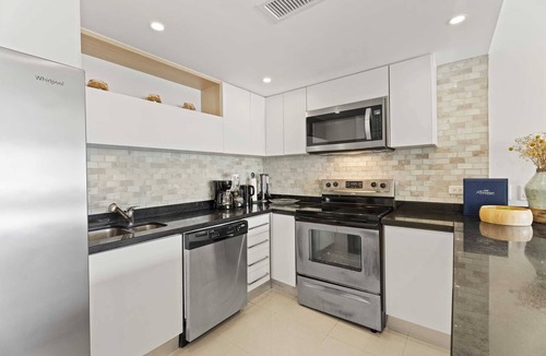 Oranjestad-West Condo | Beachfront - Superior View 2BR condo - E225-2