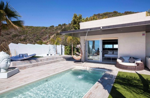 Badalona Villa | Blue Villa Barcelona