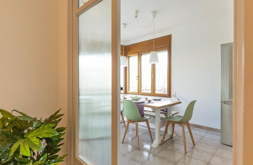 Eixample Apartment | Bravissimo El Lleó, 4-bedroom apartment with views of the Mercat del Lleó