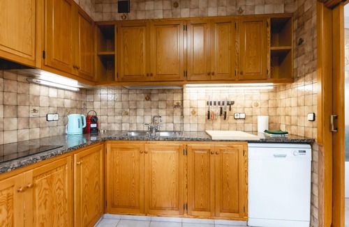 Eixample Apartment | Bravissimo El Lleó, 4-bedroom apartment with views of the Mercat del Lleó