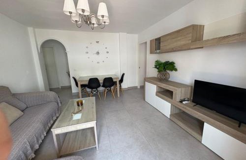 Puerto Real Apartment | Cadizz Escolano - Ideal familias PetfrindlyWiFi, AC
