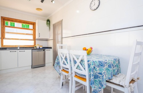 S'Estanyol de Migjorn House | CAN PARRITA - Chalet with terrace and free Wi-Fi in s'Estanyol de Mitjorn