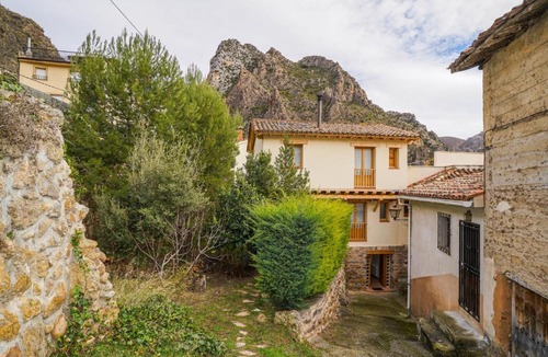 Arnedillo House | Casa Arnedillo by Apartamentos Arnedillo
