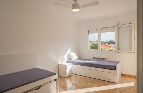 Besalu House | Casa con jardín en Besalú, ideal para familias