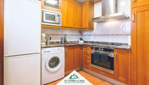 Santa Maria de Valdeon House | Casa Rural El Tombo la Risa