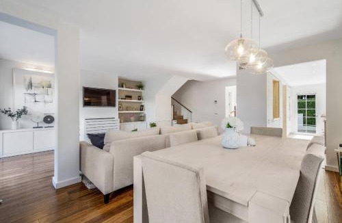 Golden Mile House | Casa Valentina - Marbellamar by Finest Rentals