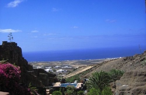 La Asomada Villa | Castillo 2 - Considered one of the most unique properties on Lanzarote.