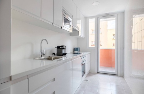 Salamanca Apartment | Deluxe Salamanca 2BR w/Doorman nr Las Ventanas, by Blueground