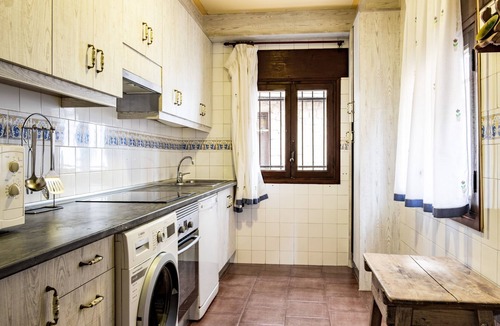 Pedro Bernardo House | El Rincón Del Duende: Rural House for 16, Mountain Views, WiFi, A/C
