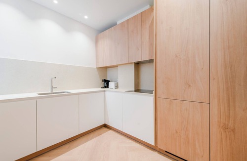 Castellana Apartment | Elegance and light next to Madrid's Golden Mile