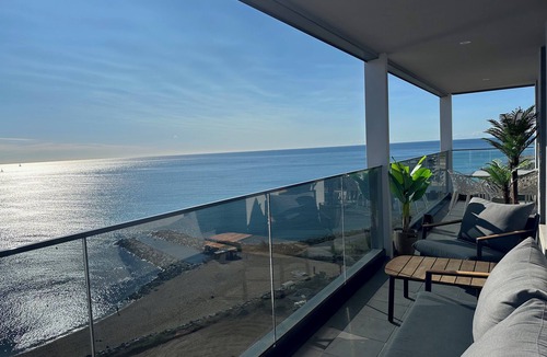 Badalona Apartment | Fantastic apartment right on the beach in Barcelona, with balcony and pool!