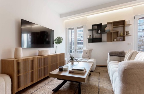 Hispanoamerica Apartment | Genteel Home Concha Espina I