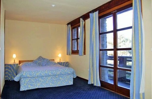 Condemios de Arriba Hotel | Holiday home El Refugio del Alto Rey for 35 people