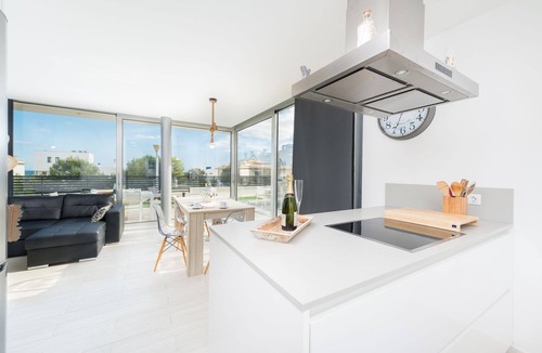 Son Serra de Marina House | Holiday Home 'Es Mollet' with Sea Views, Private Pool and Wi-Fi