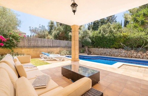 Mal Pas-Bon Aire House | Holiday Home 'Bell Lloc 8' with Sea View, Wi-Fi and Air Conditioning