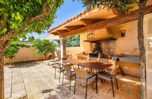 Llucmajor House | Holiday Home 'Ca'n Pep' with Sea Views, Wi-Fi and Air Conditioning