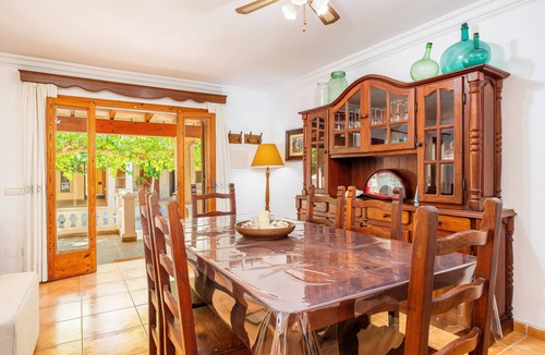 Llucmajor House | Holiday Home 'Ca'n Pep' with Sea Views, Wi-Fi and Air Conditioning