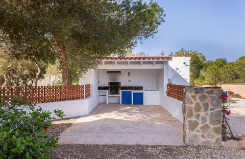 Formentera House | Holiday Home 'Casa Del Sol' with Sea View, Private Terrace and Wi-Fi