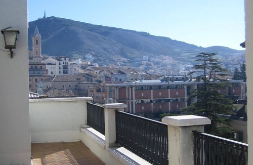 Cuenca Hostel | Hostal Canovas