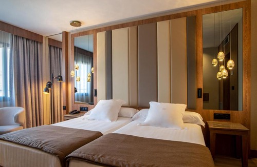 Centro - Sagrario Hotel | Hotel Granada Center