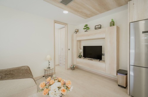 Barbadillo del Mercado House | La Costana de Barbadillo: Adults-Only Country House with Private Garden & Air Conditioning