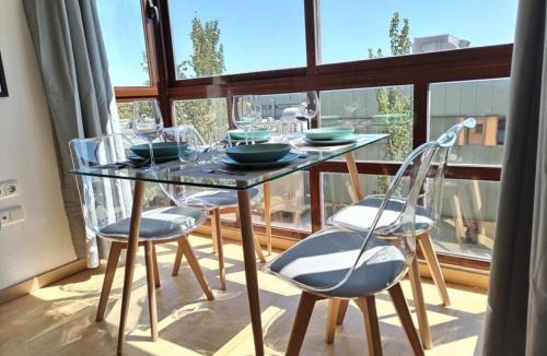 Rejas Apartment | Madrid Wanda Aeropuerto Ifema Plenilunio Dy