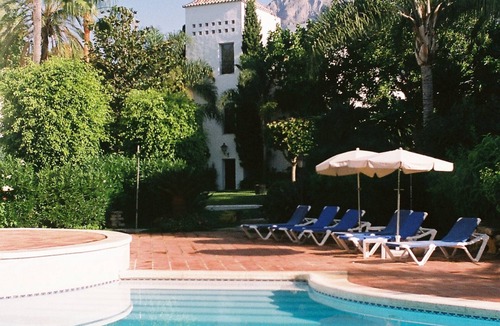 Golden Mile Apartment | Marbella Luxury apartment 110m2, 300 meters from beach in Tropical Gardens