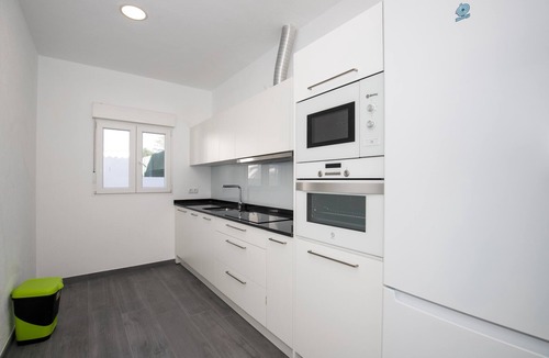 Cala Blanca Apartment | Modern Apartment "Marei 1" with Pool Access, Air Conditioning and Wi-Fi