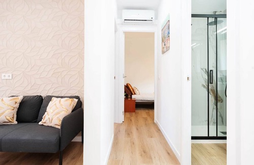 Sant Adria de Besos Apartment | New 2 bedroom apartment. 20' Barcelona center/10' walk to the beach/15' Forum Bcn