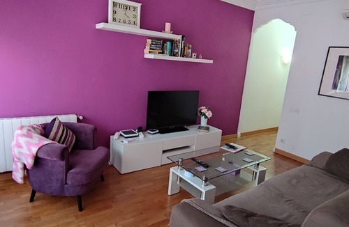 El Poble-sec Apartment | Next to the Magic fountain. Other apartment 479588 in the same building.